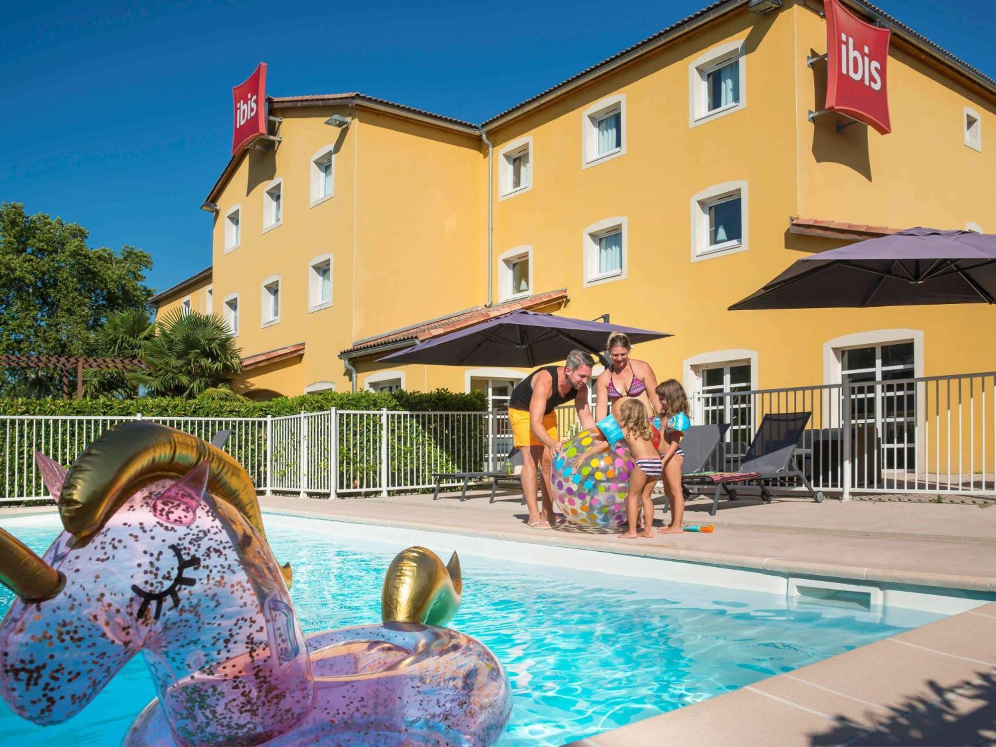 Hotel Ibis Cadarache 3*